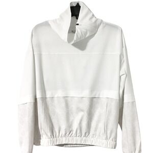 NEW! ATHLETA Run With It Half Zip Pullover Pearl‎ White Python Top Print XXS